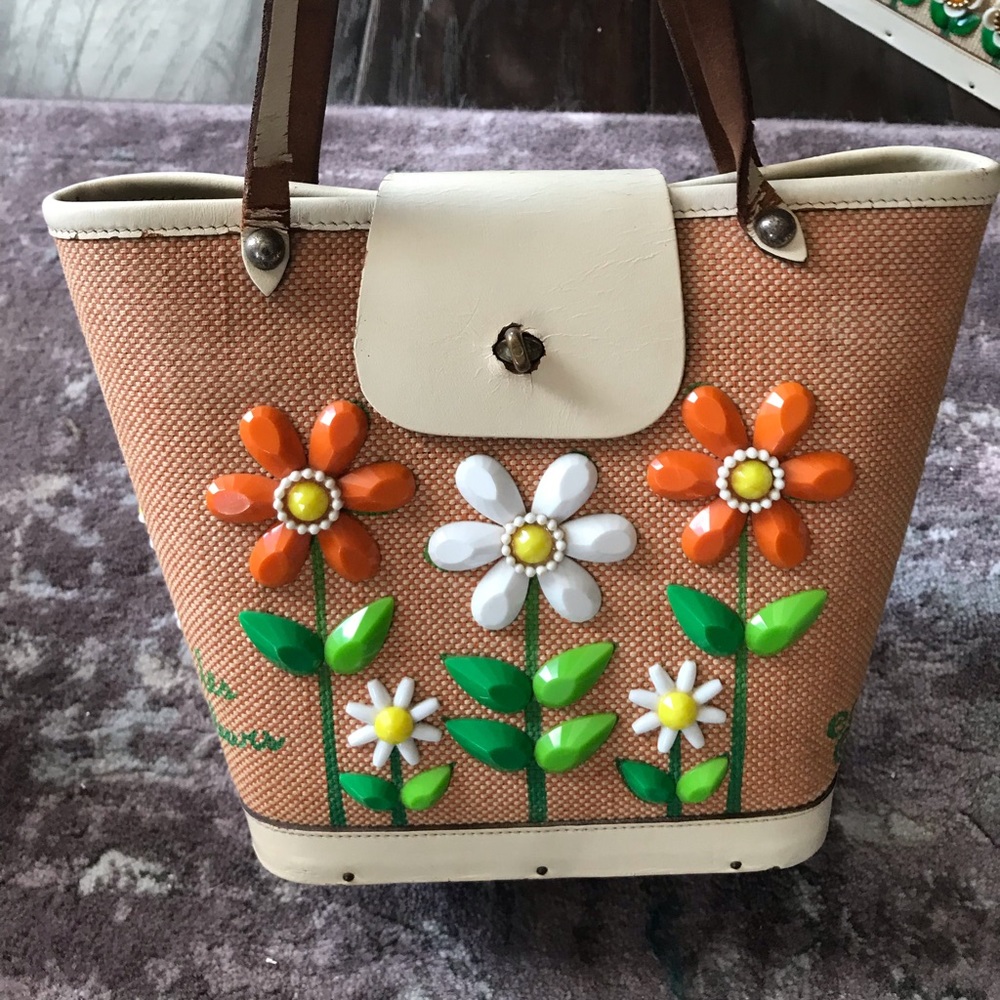 Sold! Vintage Les Fleurs Enid Collins bucket bag